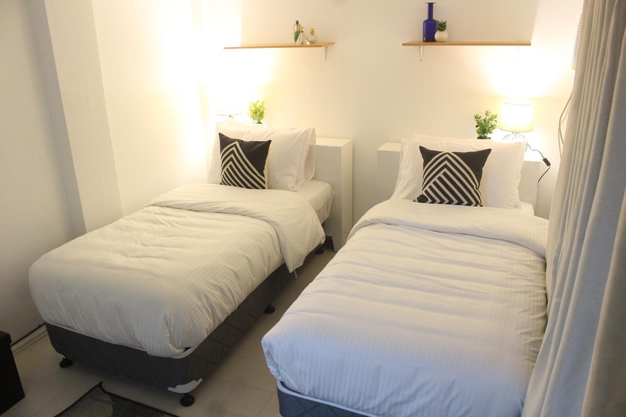 The White Bed And Breakfast Bacolod Exterior photo
