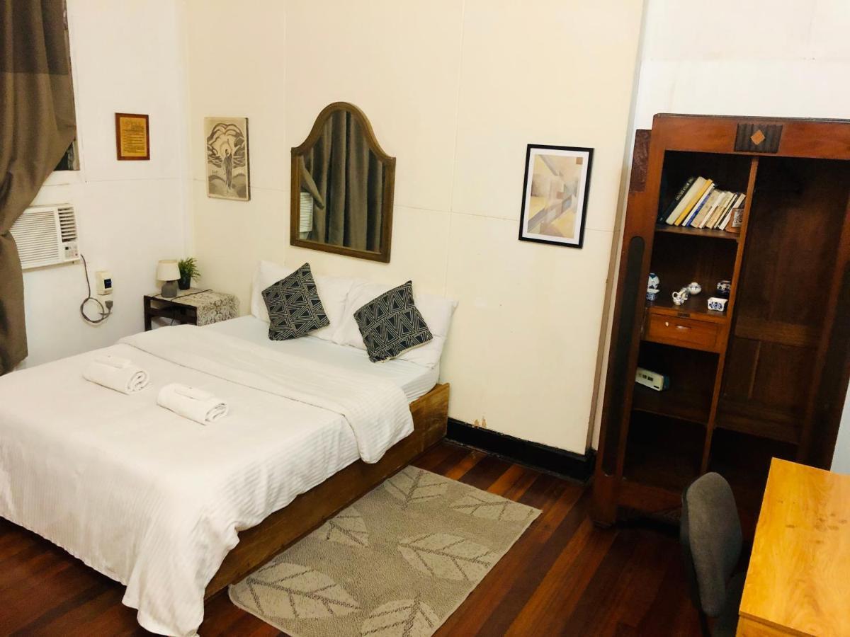 The White Bed And Breakfast Bacolod Exterior photo